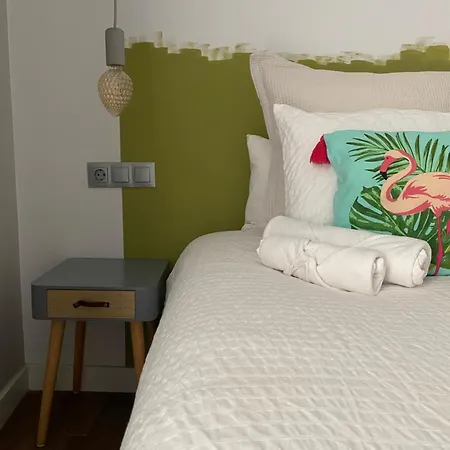 Apartamento Charito 18 *